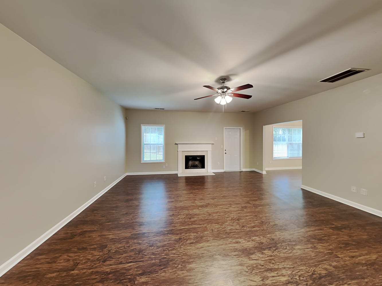 7443 Grayson Bridge Cir Douglasville photo 4