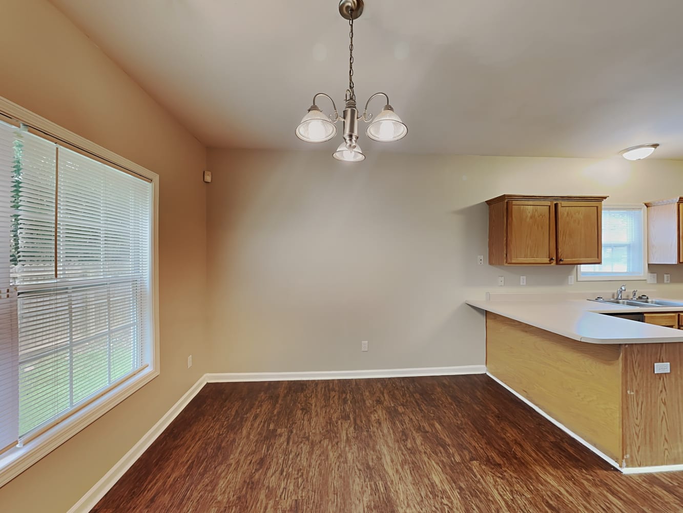 7443 Grayson Bridge Cir Douglasville photo 6