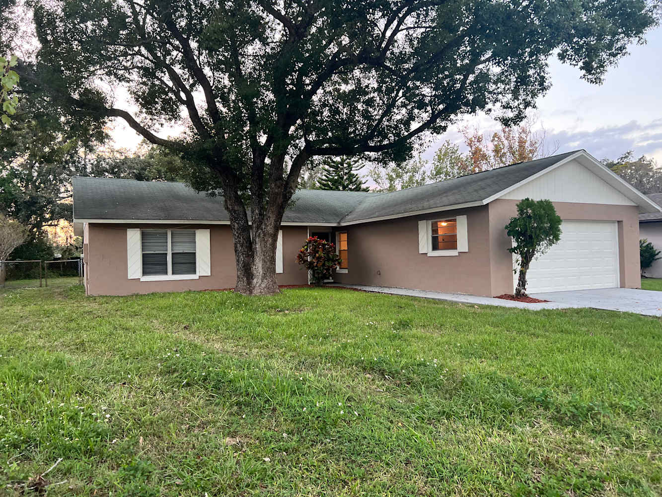 7446 Betty St, Winter Park