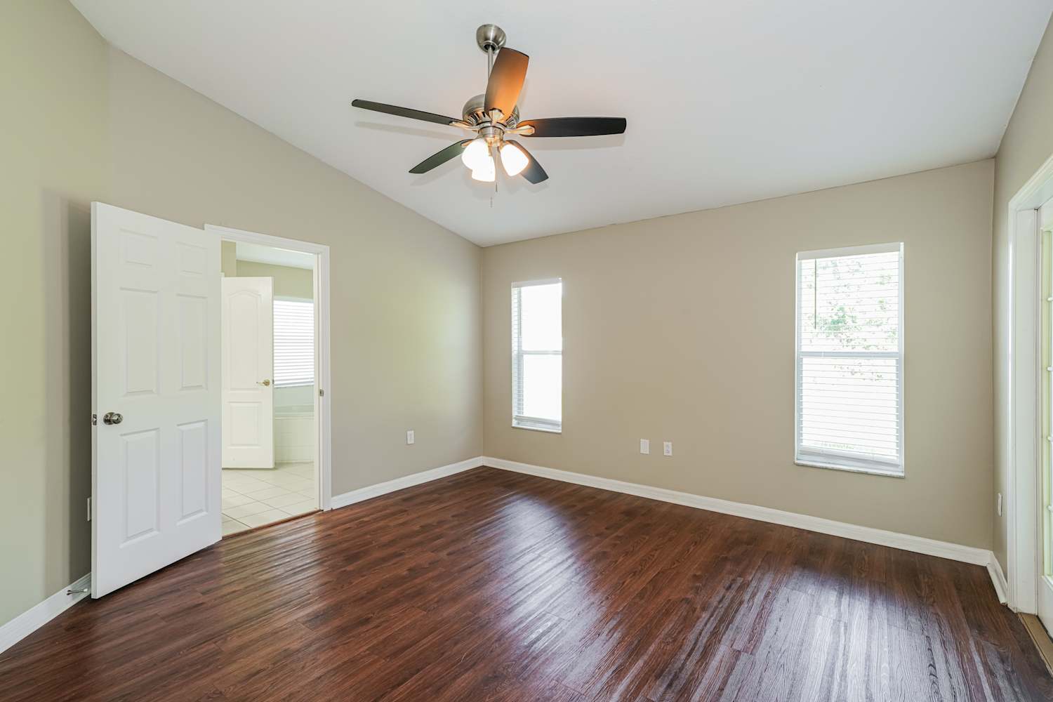 7511 Tower Bridge Dr Wesley Chapel photo 9