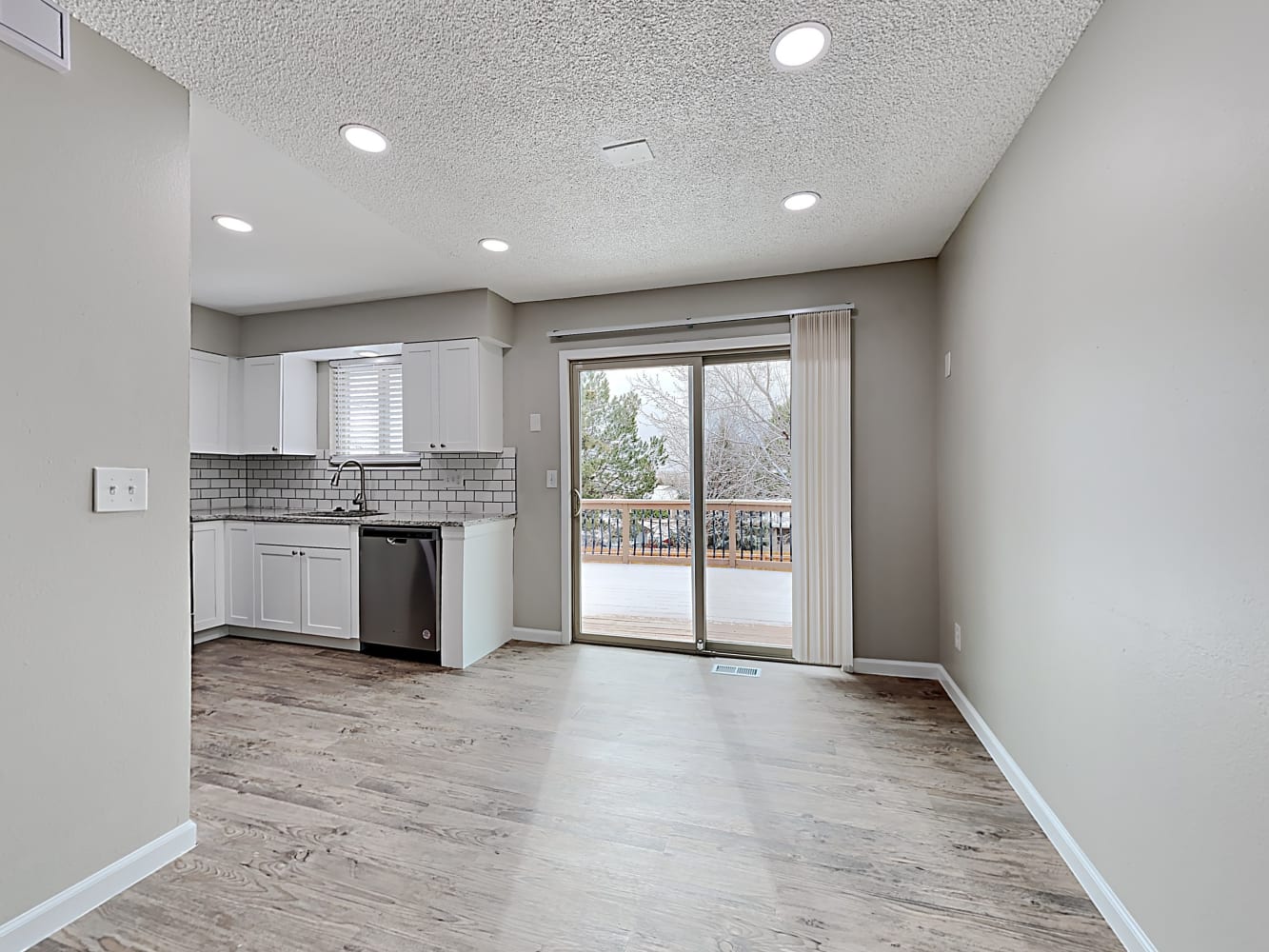 7595 Deer Trl Colorado Springs photo 9
