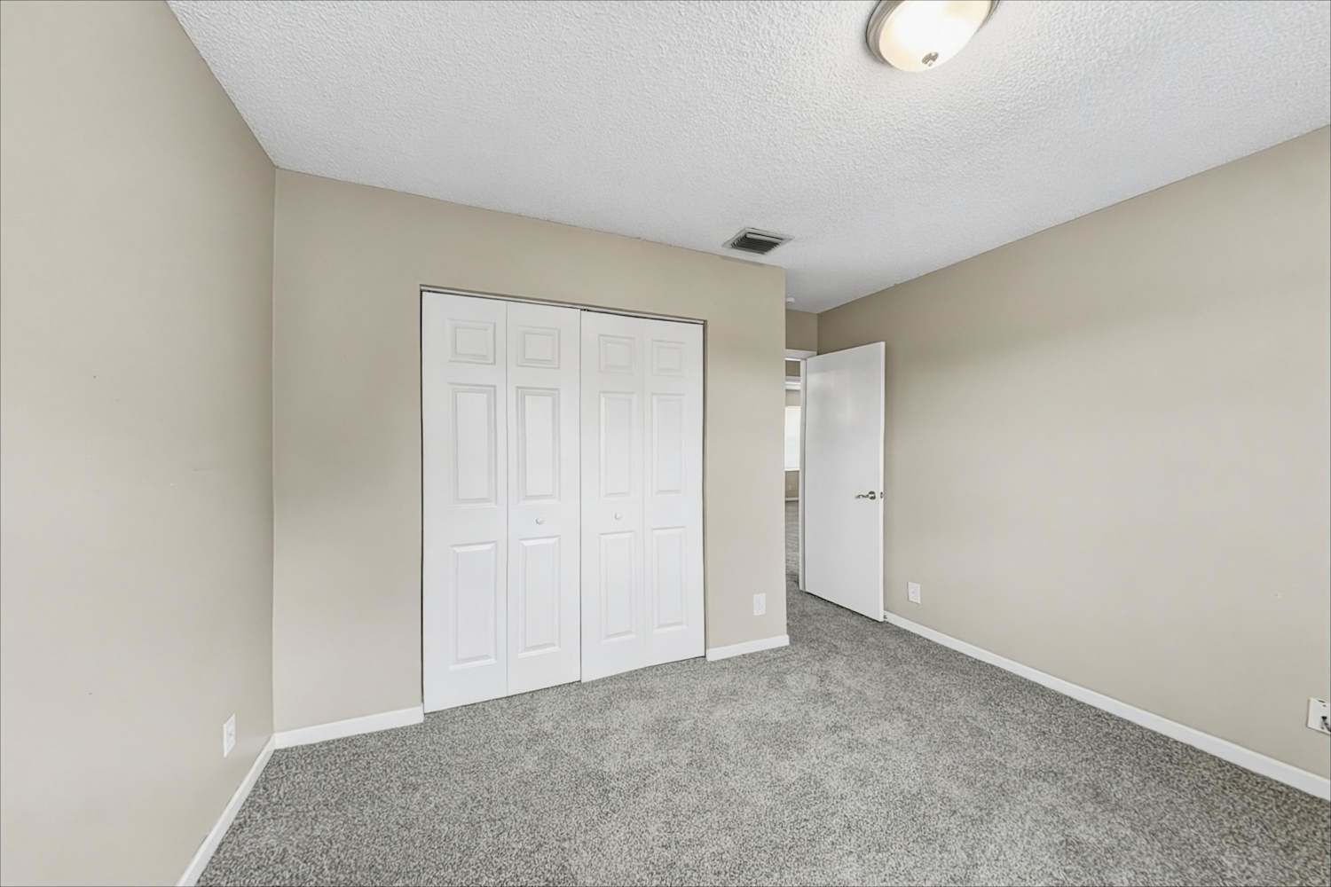 7697 Springfield Lake Dr Lake Worth photo 16