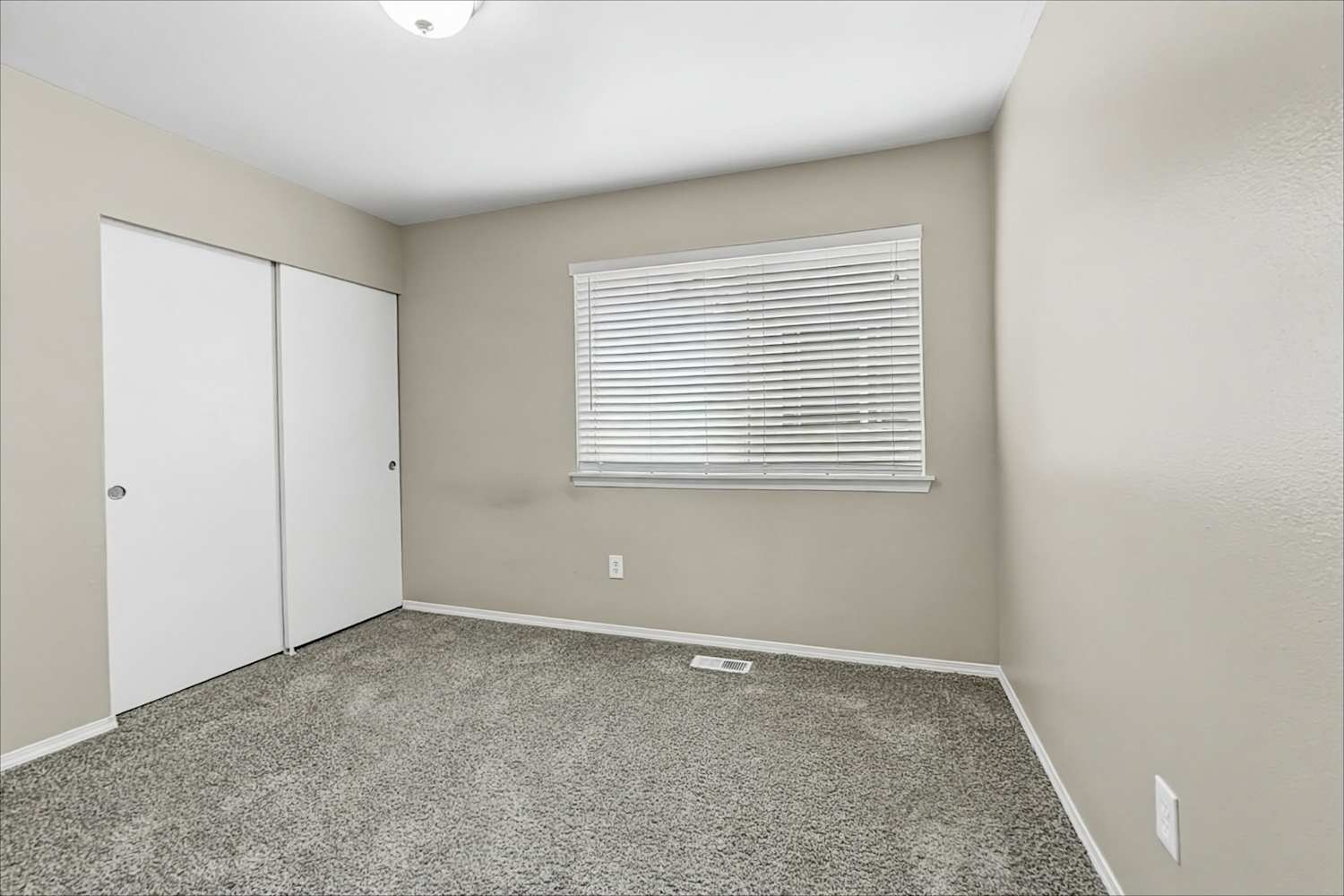 7703 198th St E Spanaway photo 14