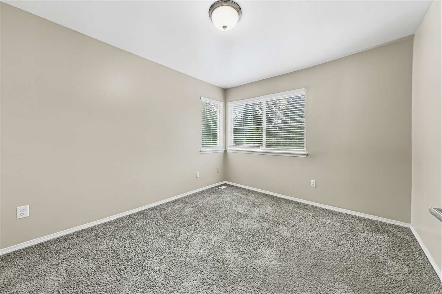 7703 198th St E Spanaway photo 12