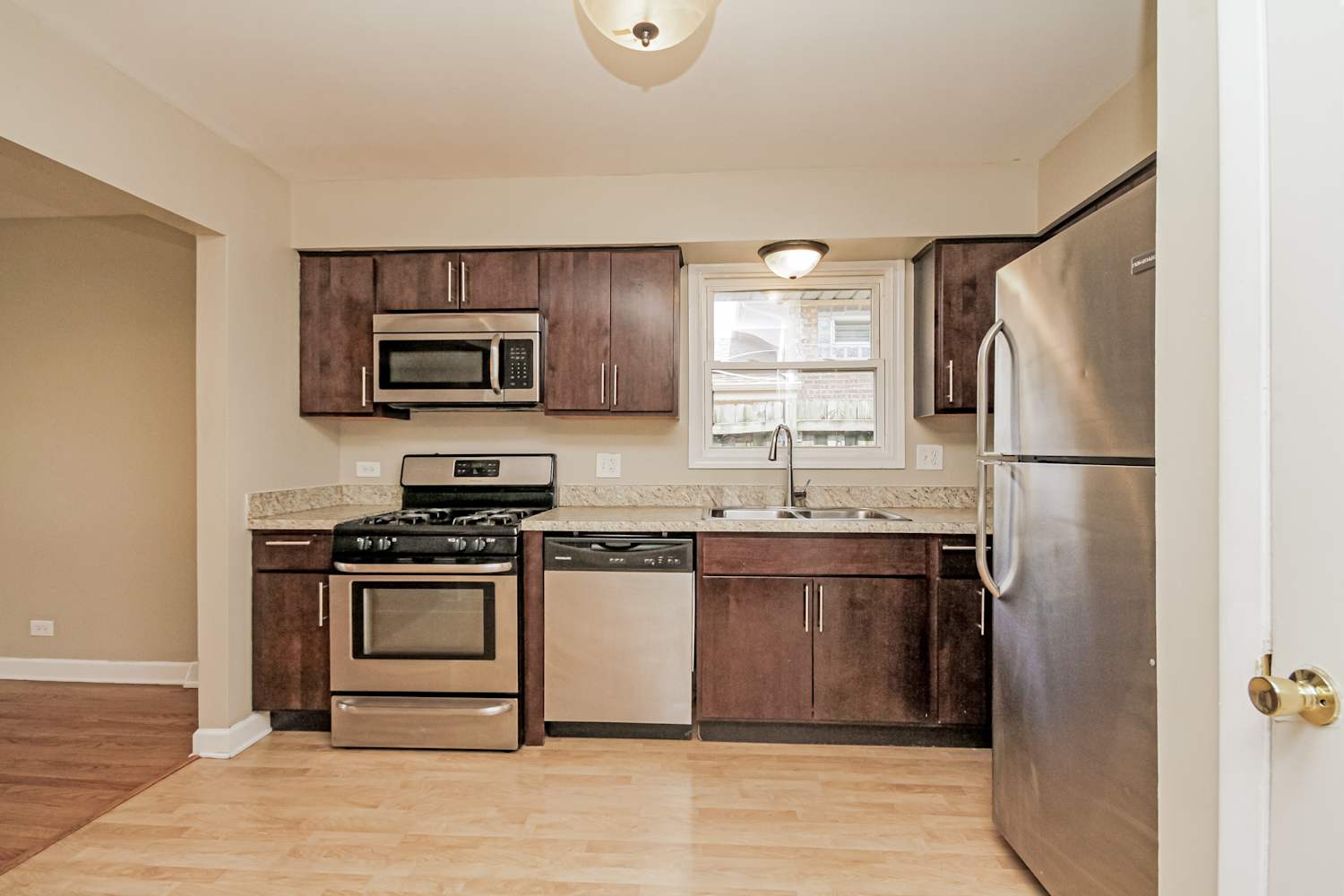 7939 Mason Ave Burbank photo 10