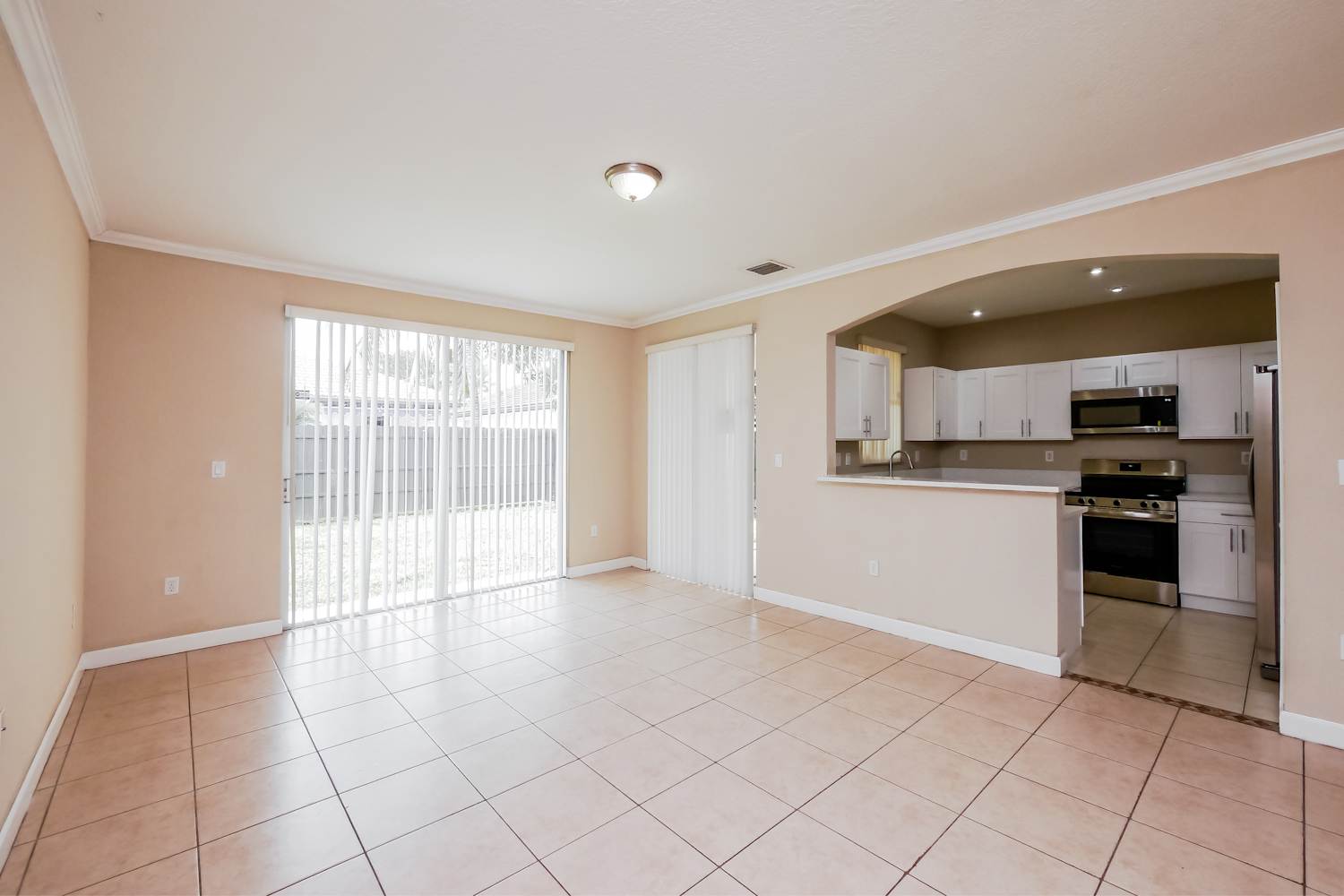 8013 NW 198th St Hialeah photo 9