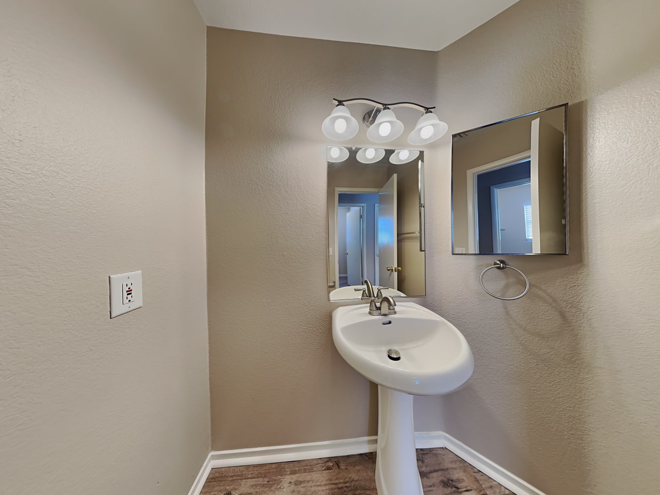 8044 Revolver Ave Las Vegas photo 17