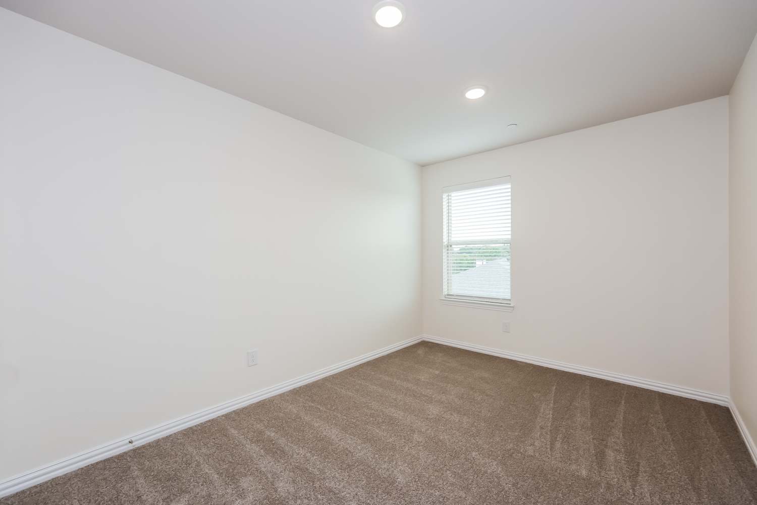 808 Bonnet Trl Arlington photo 14