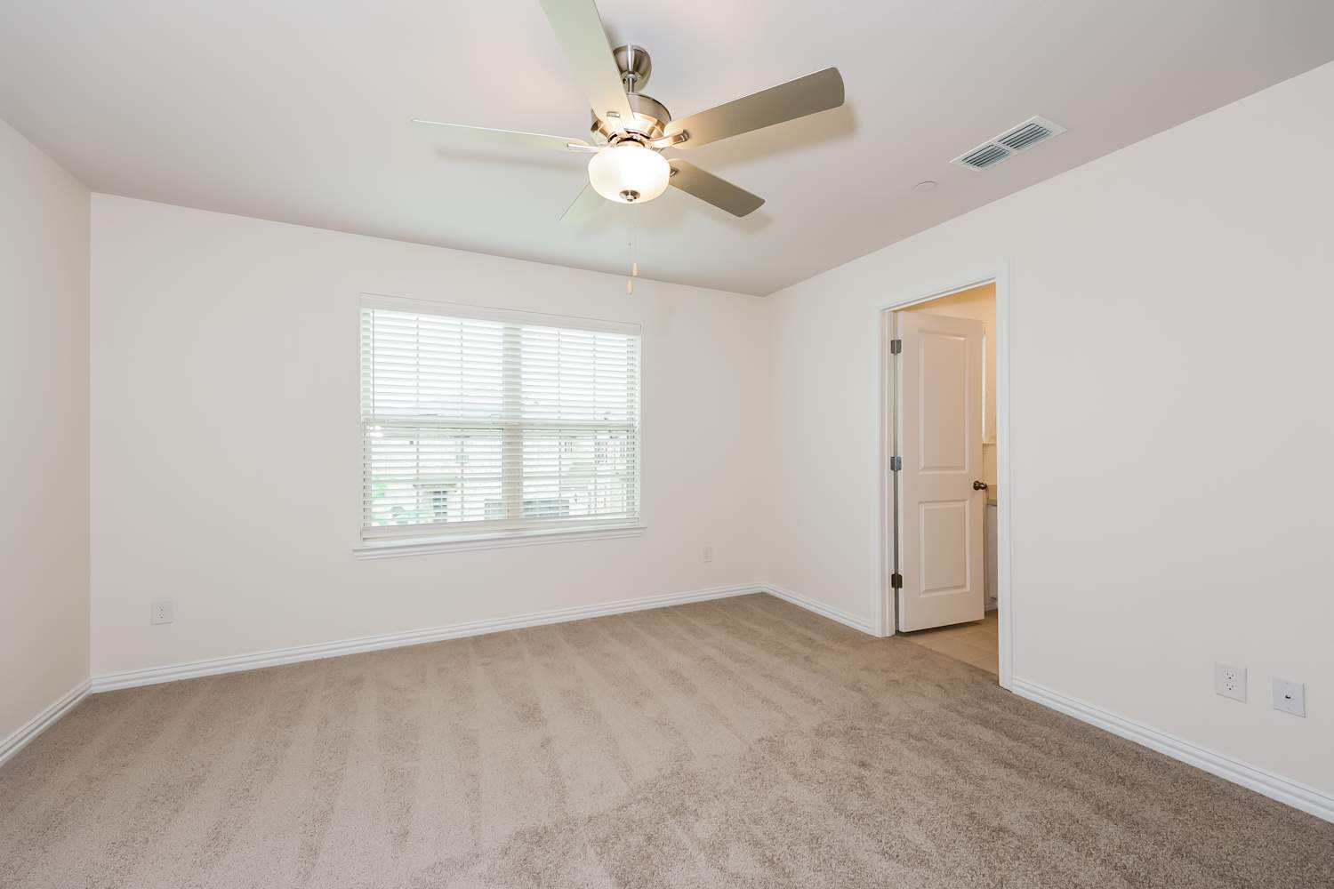 808 Bonnet Trl Arlington photo 10
