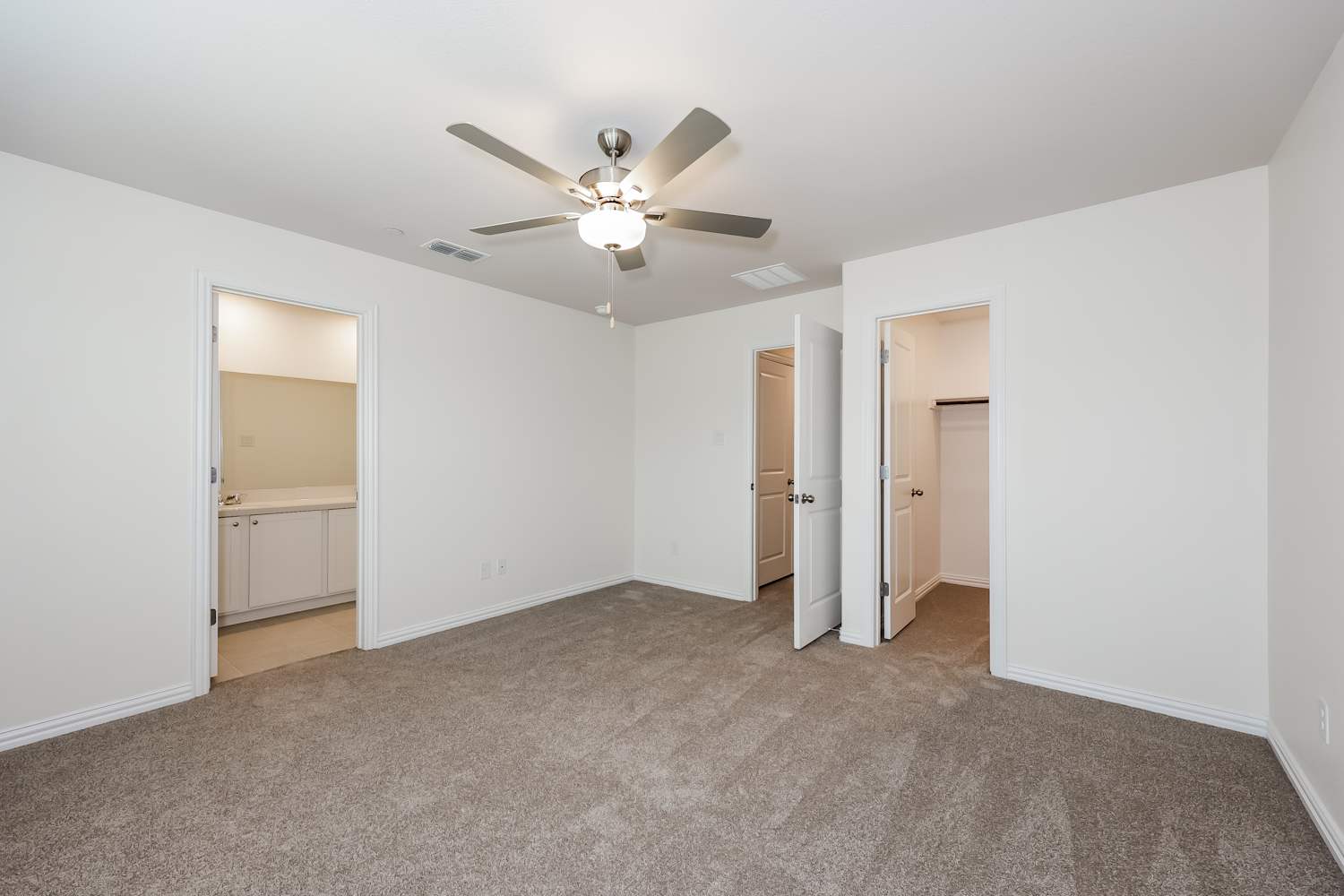 808 Bonnet Trl Arlington photo 12