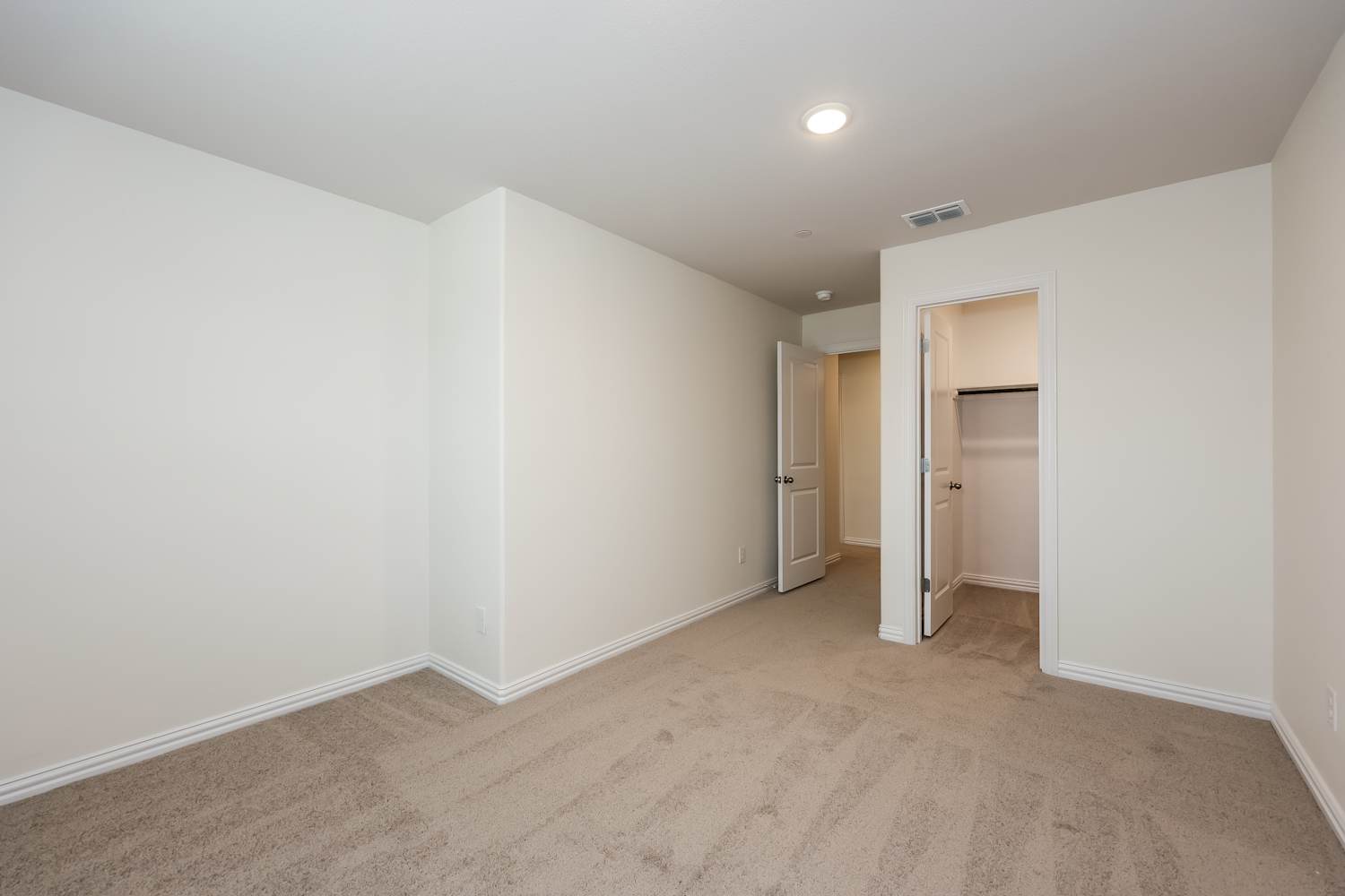 814 Bonnet Trl Arlington photo 16