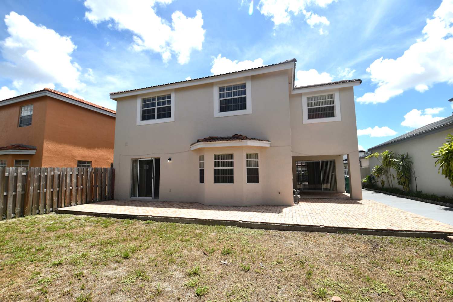 8229 NW 199th Ter Hialeah photo 17