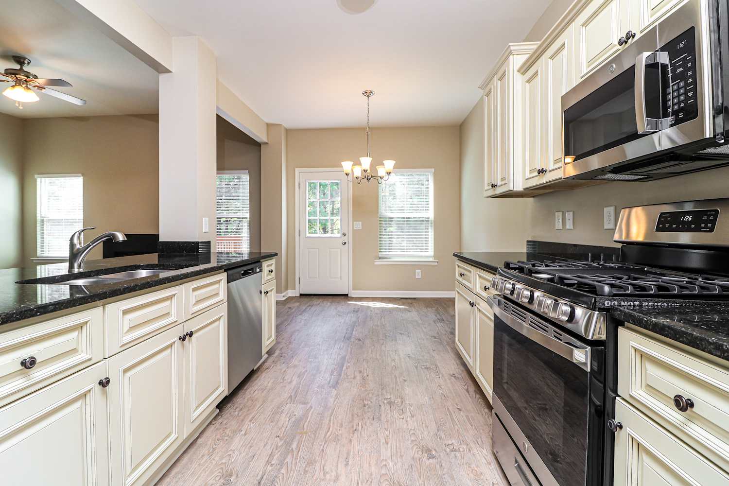 88 Norton Ave Acworth photo 11