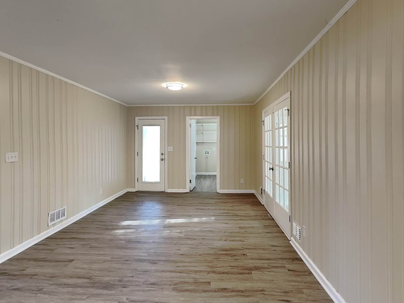 8837 Elma St Douglasville photo 4
