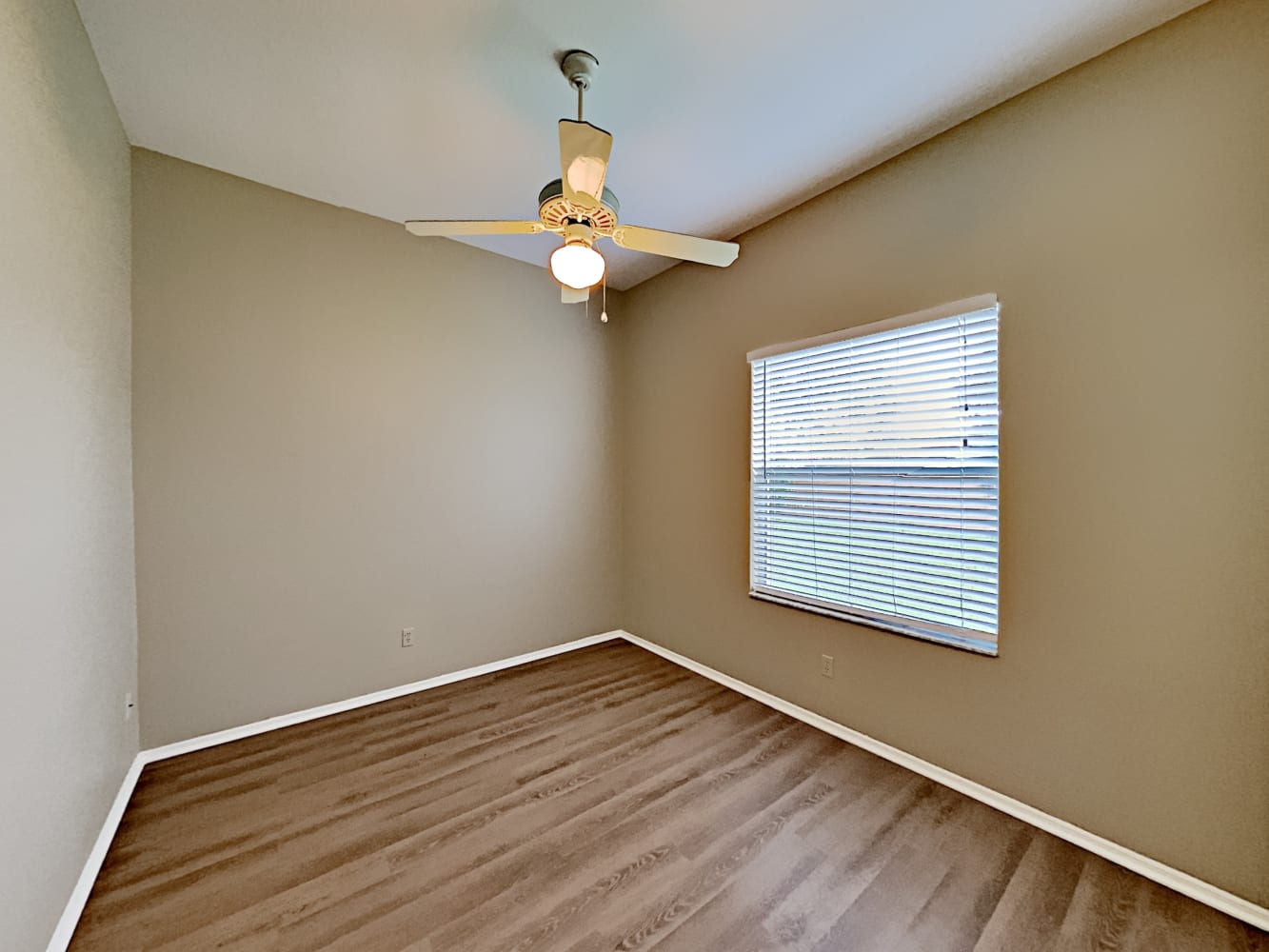 9641 Norchester Cir Tampa photo 13