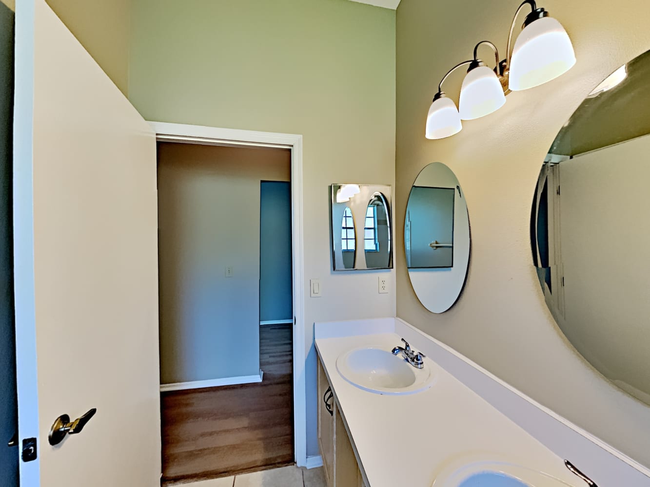 9641 Norchester Cir Tampa photo 14